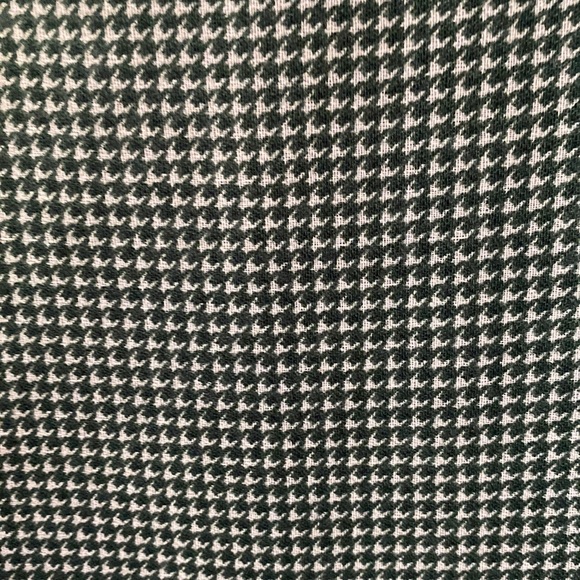 Large Scarf 32-1/2” x 71-1/2” - Picture 3 of 4